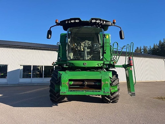 John Deere W540 3 of 24