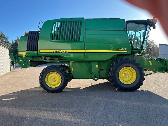 John Deere W540 8 of 24