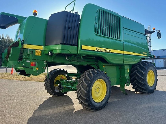 John Deere W540 2 of 24