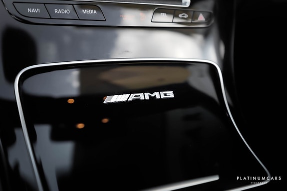 Mercedes-Benz C63 16 of 24