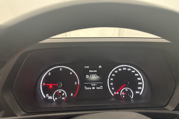 Volkswagen Caddy 16 of 26
