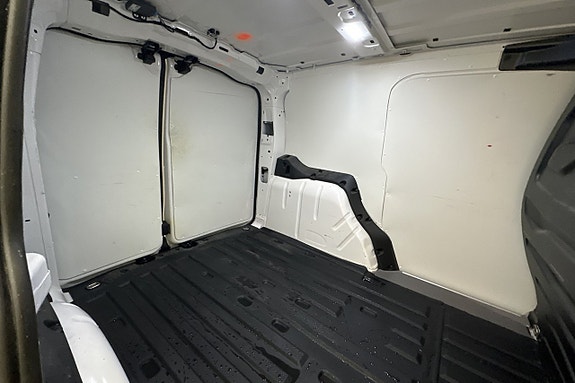 Volkswagen Caddy 12 of 26