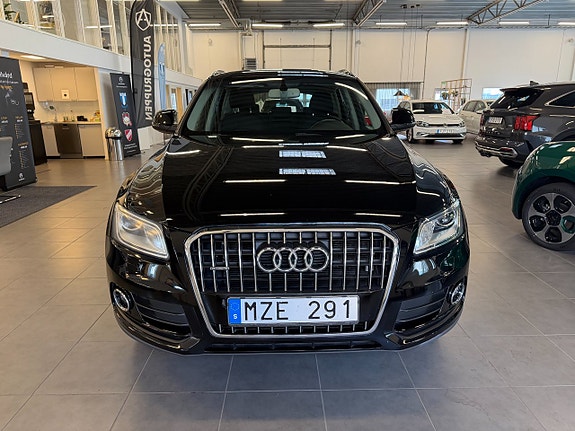 Audi Q5 2 of 5