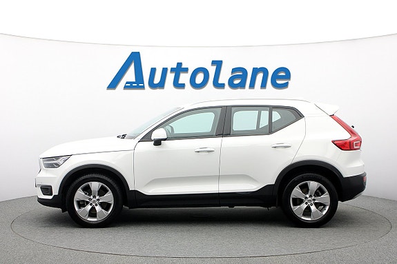 Volvo XC40 5 of 26