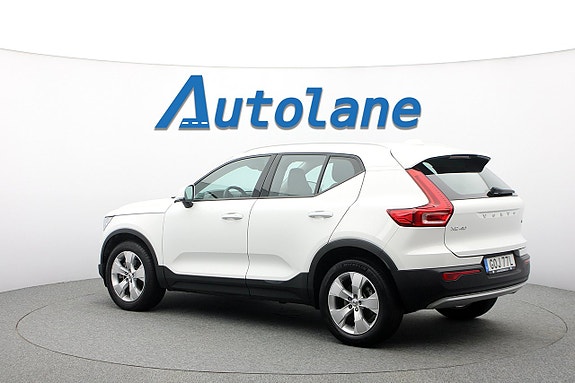 Volvo XC40 6 of 26