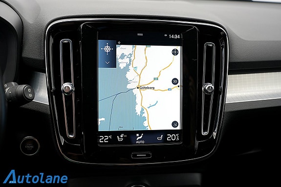 Volvo XC40 21 of 26