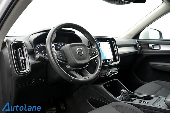 Volvo XC40 12 of 26
