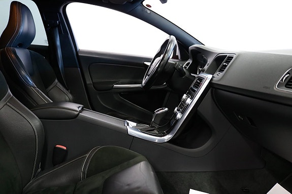 Volvo S60 8 of 21