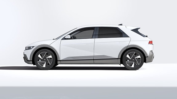 Hyundai Ioniq 5 2 of 9