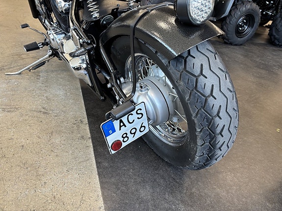 Yamaha XVS 650 4VR Special Custom Bobber 12 of 15