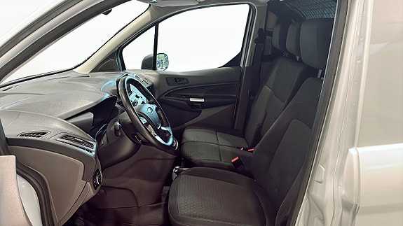 Ford Transit Connect 3 of 5