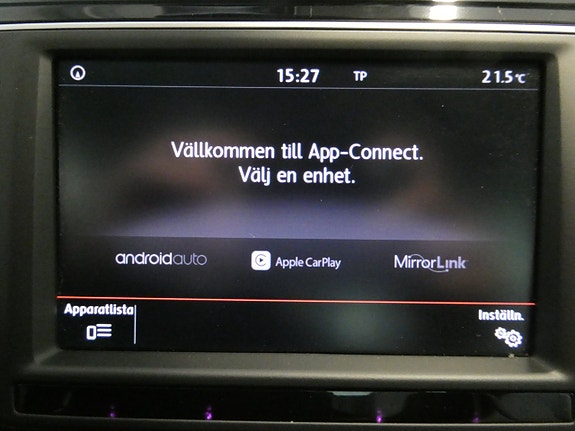 Volkswagen Golf Sportsvan 18 of 21