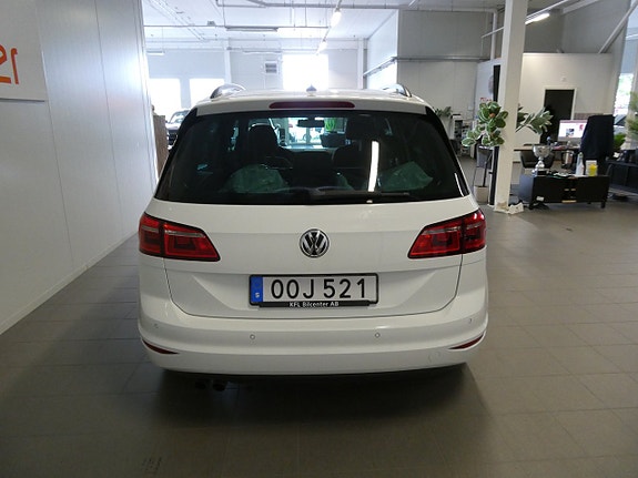 Volkswagen Golf Sportsvan 5 of 21