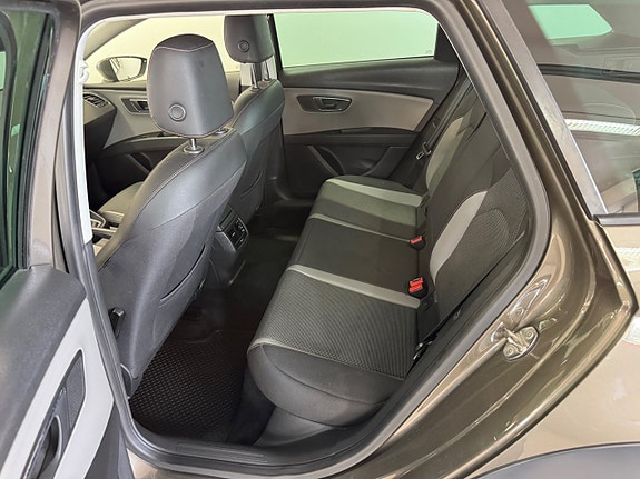 Seat Leon 11 of 18