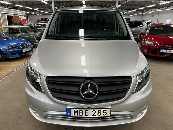 Mercedes-Benz Vito 119 2 of 5