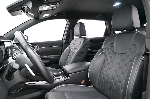 Kia Sorento 9 of 27