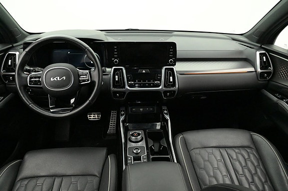 Kia Sorento 6 of 27