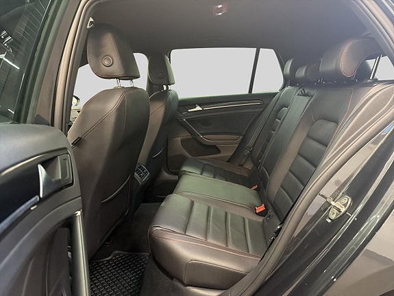 Volkswagen Golf I 10 of 29