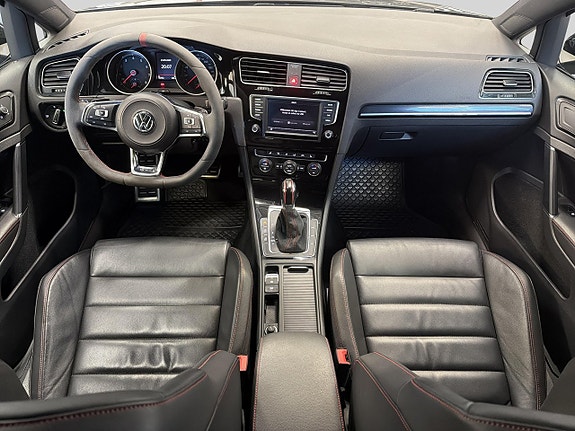 Volkswagen Golf I 14 of 29