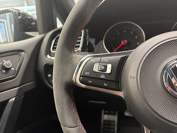 Volkswagen Golf I 23 of 29