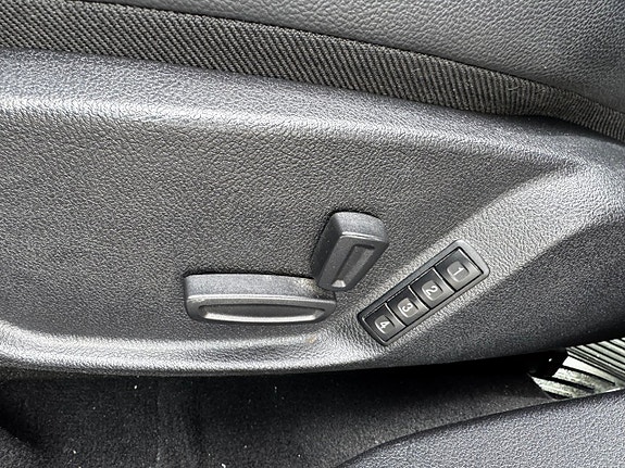Ford Mondeo 9 of 13