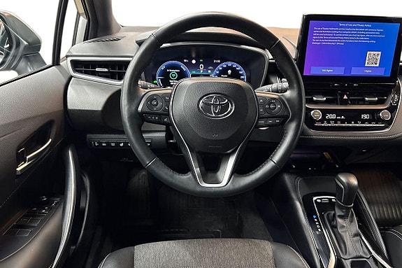 Toyota Corolla 11 of 21