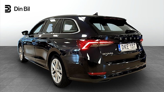 Skoda Octavia 3 of 5