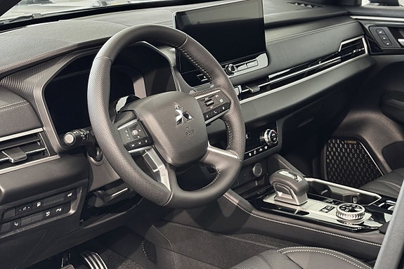 Mitsubishi Outlander 8 of 15