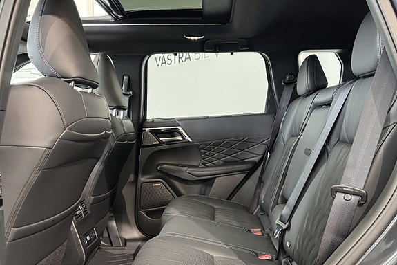 Mitsubishi Outlander 6 of 15