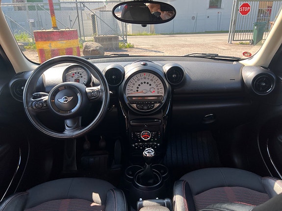 MINI Countryman One 5 of 5