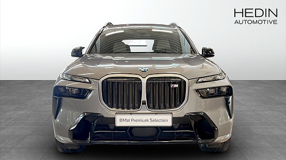BMW X7 8 of 13