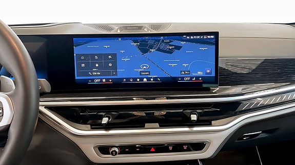 BMW X7 12 of 13