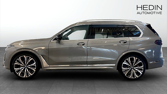 BMW X7 6 of 13