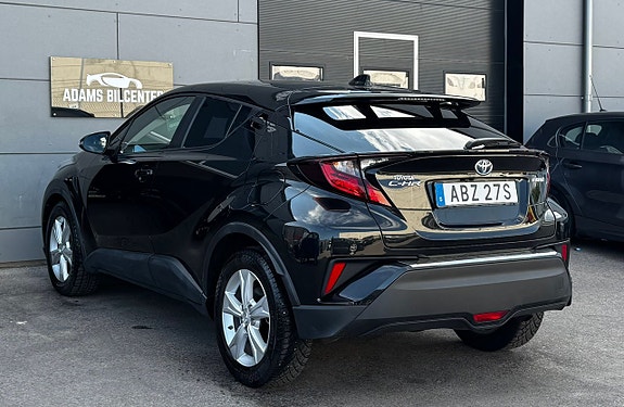 Toyota C-HR 8 of 20
