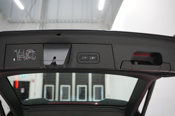 Volvo V90 25 of 25