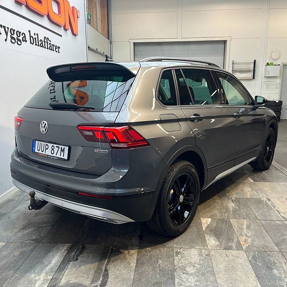 Volkswagen Tiguan 4 of 5