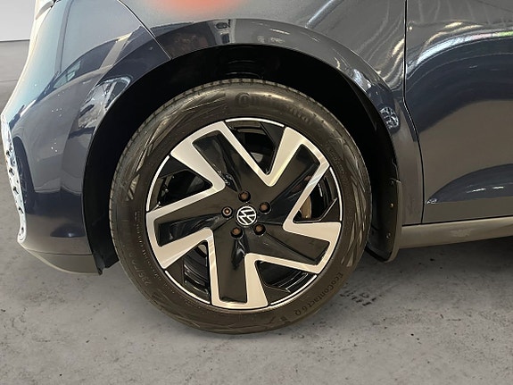 Volkswagen ID. Buzz 5 of 17