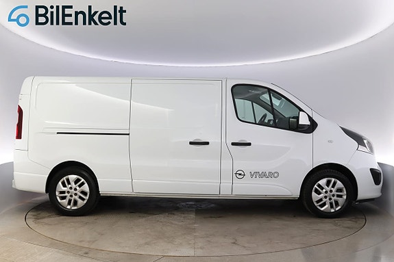 Opel Vivaro 2 of 5