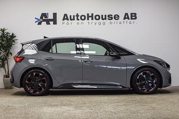 Cupra Born 3 of 5