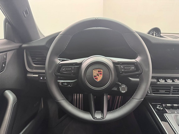 Porsche 911 Carrera T 18 of 22
