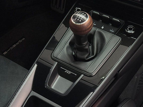 Porsche 911 Carrera T 17 of 22
