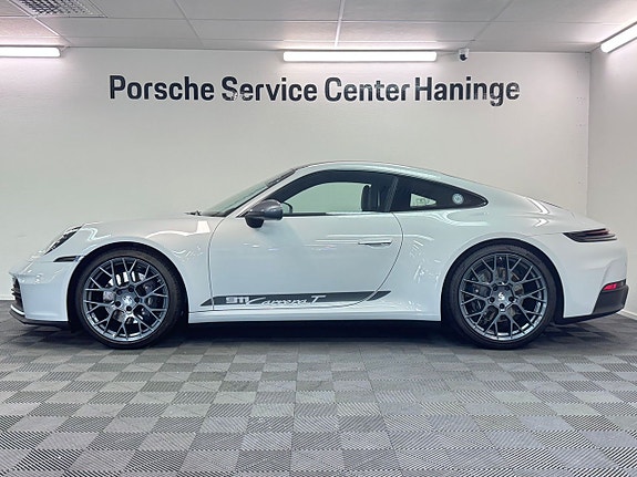 Porsche 911 Carrera T 3 of 5