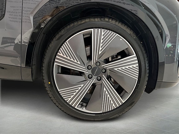 Lynk & Co 08 9 of 14