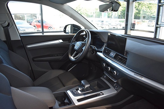 Audi Q5 4 of 5
