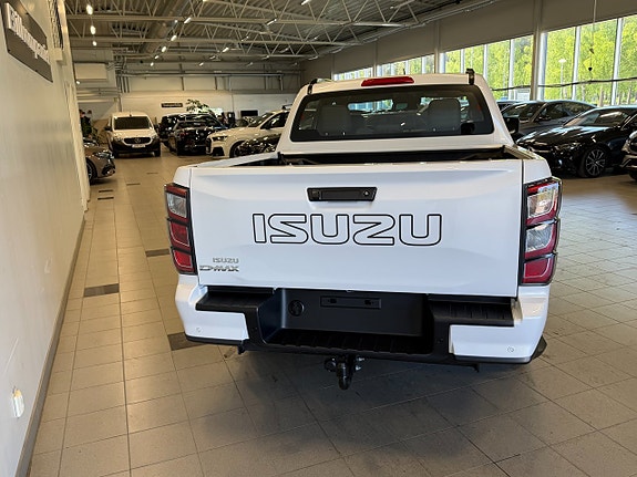 Isuzu D-max 4 of 5
