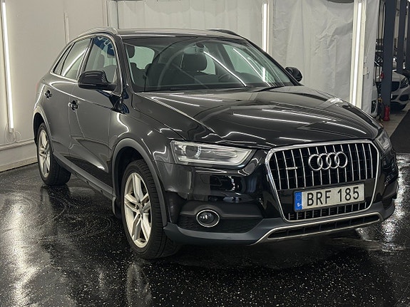 Audi Q3 3 of 5