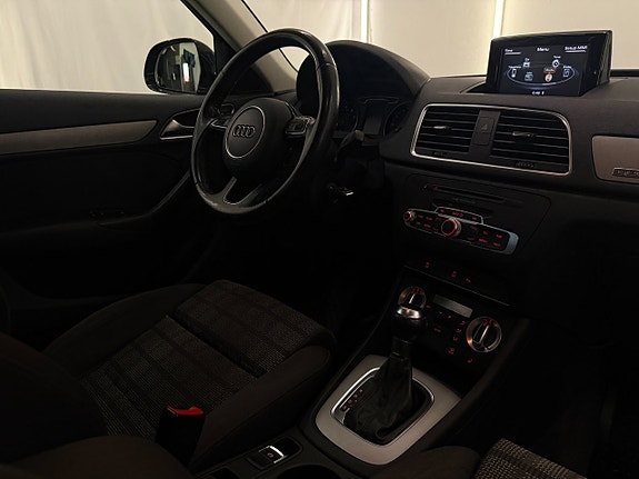 Audi Q3 9 of 16