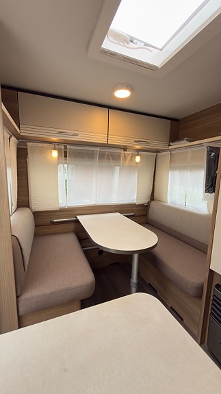 Bürstner Premio Life 430 TS 7 of 16