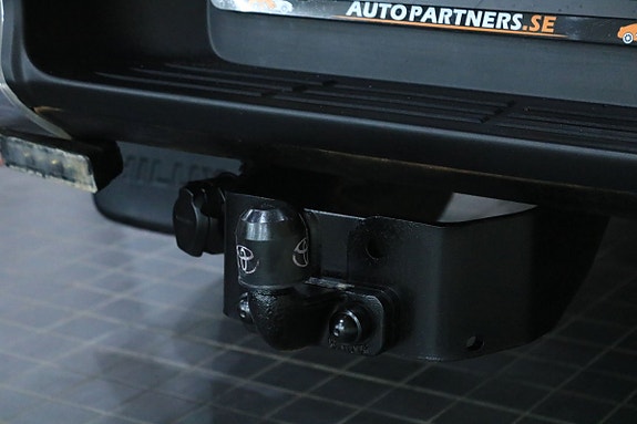 Toyota HiLux 29 of 30