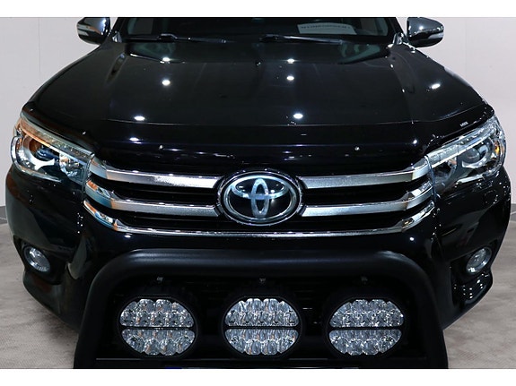Toyota HiLux 18 of 30